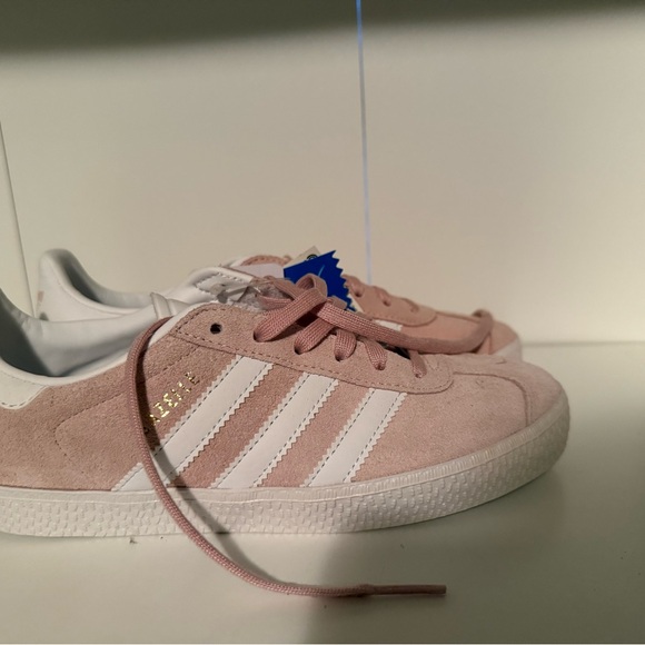 Pink adidas gazelle - Picture 8 of 11